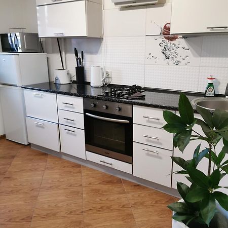 Studio Apartment In The Center Shostka المظهر الخارجي الصورة